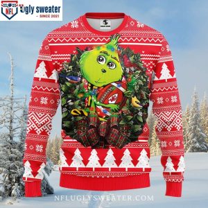 Gifts For Kc Chiefs Fans – Grinch Hug Football Themed Sweater